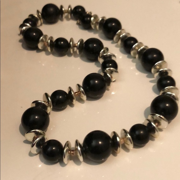 Jewelry - VINTAGE BLACK AND SILVERTONE BEADED NECKLACE